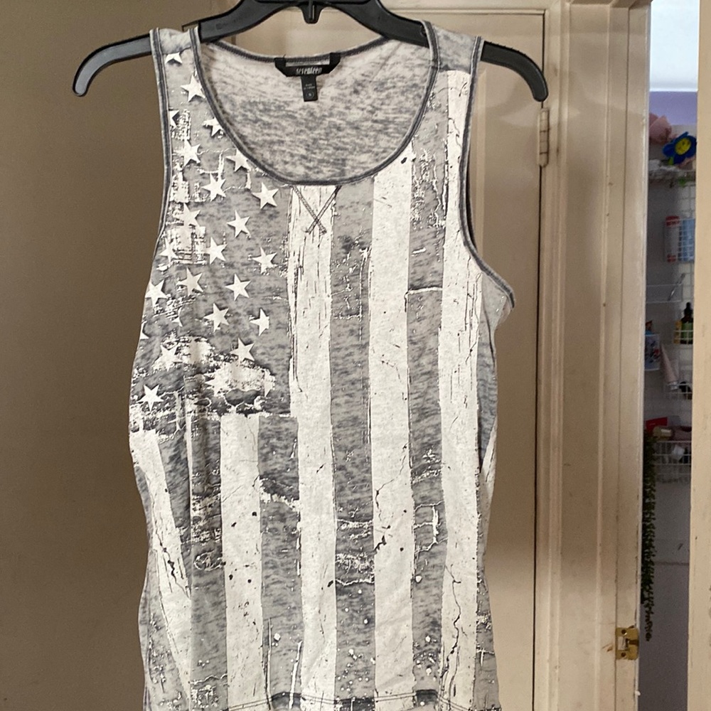 Seventeen tank top.